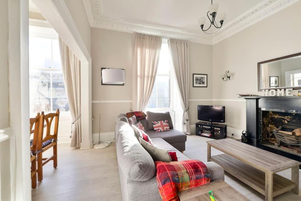 George IV Bridge - Superbly Located 3 Bedroom! Edinburgh Exterior photo