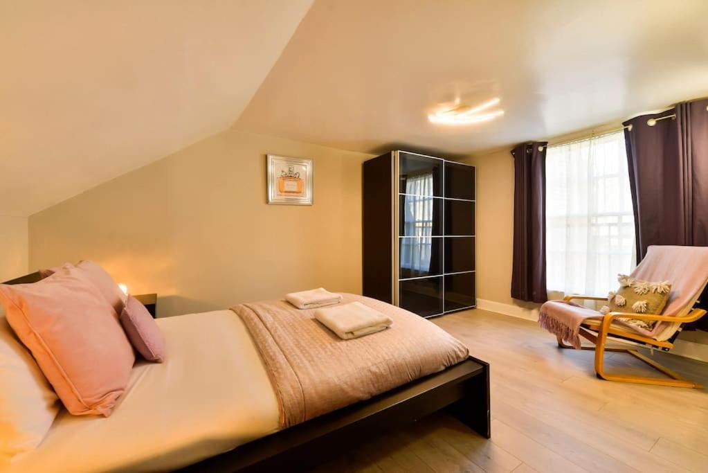 George IV Bridge - Superbly Located 3 Bedroom! Edinburgh Exterior photo