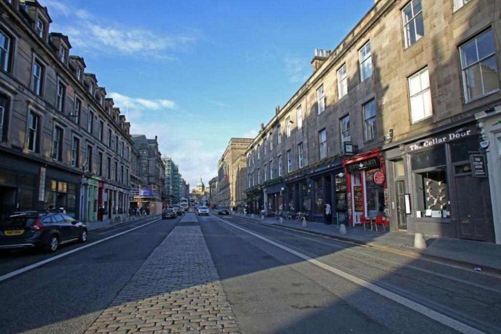 George IV Bridge - Superbly Located 3 Bedroom! Edinburgh Exterior photo